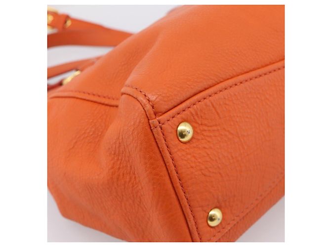 Borsa Miu Miu Vitellolux in pelle 2way Orange Gold Auth 197285V D'oro Arancione - vista 17