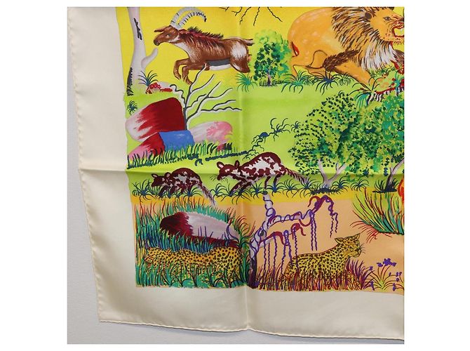 Hermès Foulard HERMES Carre 90 in Seta "Nuba Mountain" Ivory Auth 200116M Crudo - vista 8
