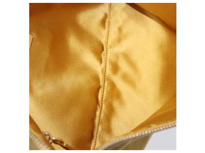 Borsa a tracolla con catena PRADA in camoscio Giallo Oro Auth 202450 D'oro - vista 20