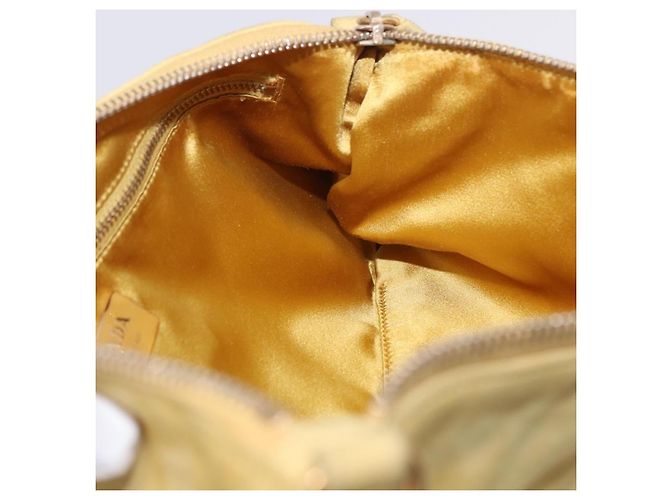 Borsa a tracolla con catena PRADA in camoscio Giallo Oro Auth 202450 D'oro - vista 21