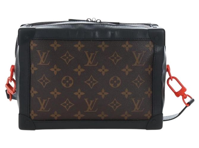 LOUIS VUITTON Solar Powered Ray Soft Trunk Shoulder Bag M44427 LV Auth 203303M Monogramma - vista 13