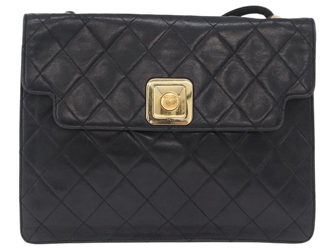 Borsa a tracolla CHANEL Matelasse in pelle d'agnello nera con CC dorato Auth 203208 Nero D'oro - vista 2