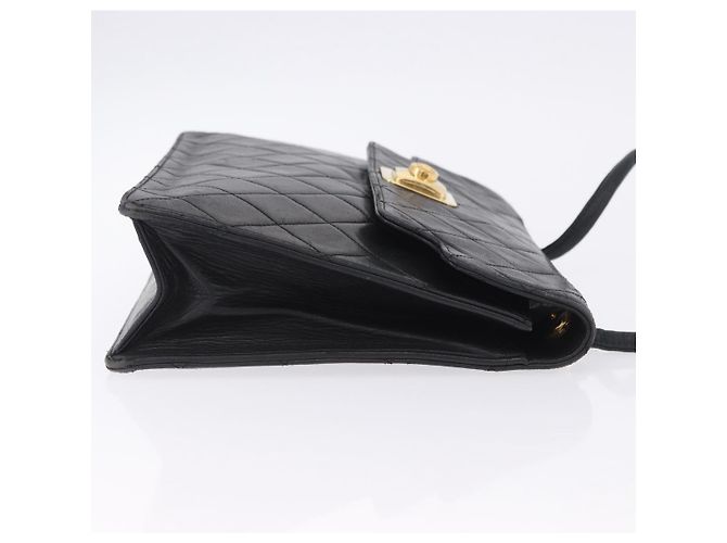 Borsa a tracolla CHANEL Matelasse in pelle d'agnello nera con CC dorato Auth 203208 Nero D'oro - vista 4