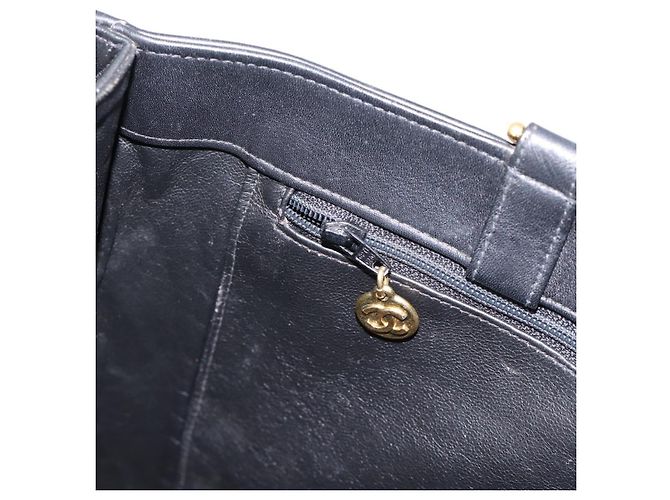 Borsa a tracolla CHANEL COCO Mark Chain in pelle nera e oro CC Auth 203441V Nero D'oro - vista 18