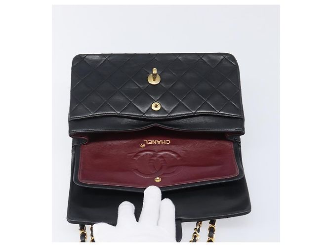Borsa a tracolla CHANEL Chain Matelasse 23 in pelle d'agnello nera e oro CC Auth 200454SAM Nero D'oro - vista 16