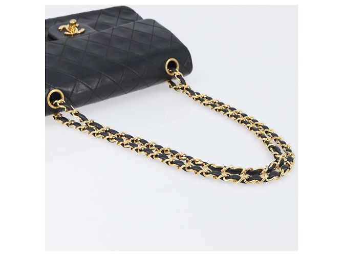 Borsa a tracolla CHANEL Chain Matelasse 23 in pelle d'agnello nera e oro CC Auth 200454SAM Nero D'oro - vista 7