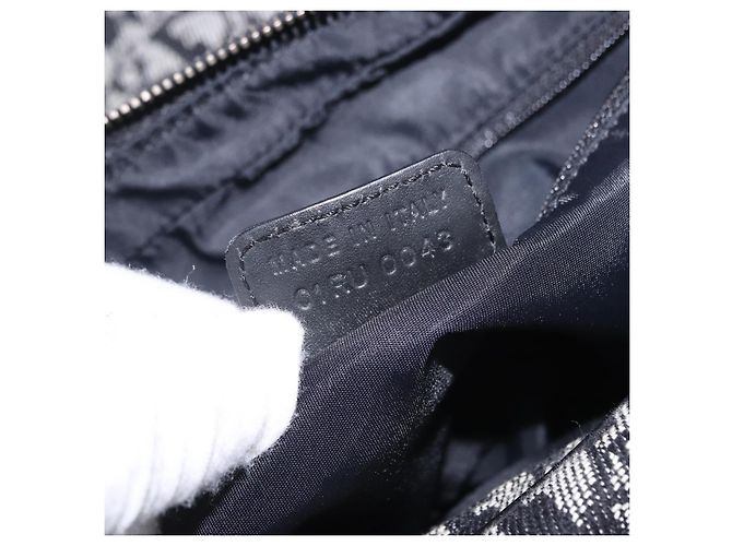 Bolsa de Ombro Christian Dior Trotter Canvas Preta Prata Auth ka6139V Preto - vista 28