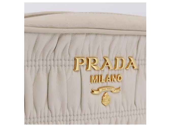 Borsa a tracolla PRADA con catena raccolta in pelle White Gold Auth 200485V Bianco D'oro - vista 15