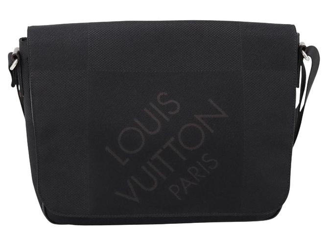 LOUIS VUITTON Damier Geant Petit Message Shoulder Bag Black M93618 Auth ka6081 Noir - vue 13