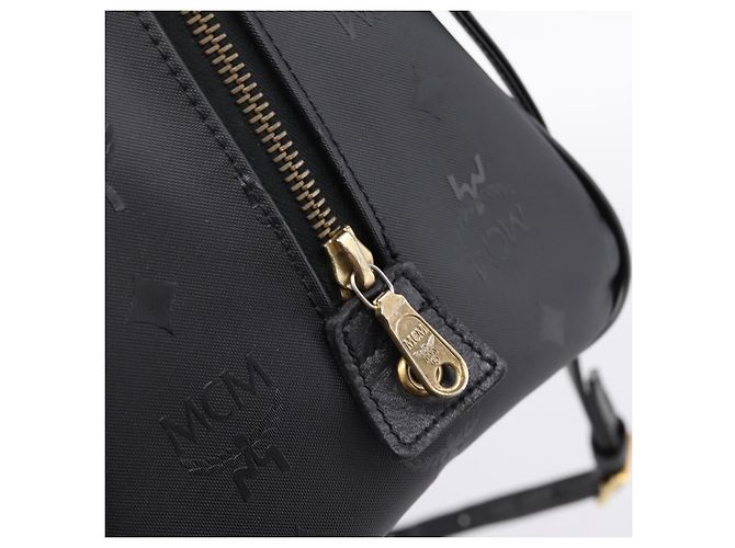 Borsa a mano MCM Vicetos Logogram PVC Leather 2way Nero Oro Auth 202886A D'oro - vista 16