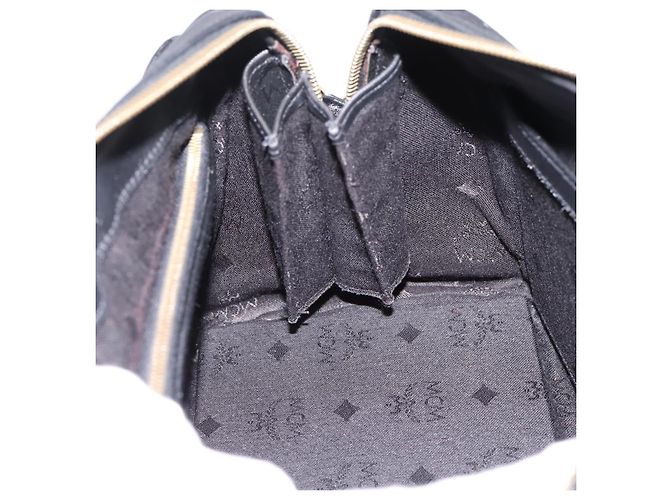Borsa a mano MCM Vicetos Logogram PVC Leather 2way Nero Oro Auth 202886A D'oro - vista 19