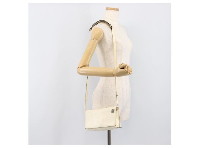 Sac à épaule LOEWE en cuir Ivory Gold Tone Auth 202298 Écru - vue 23