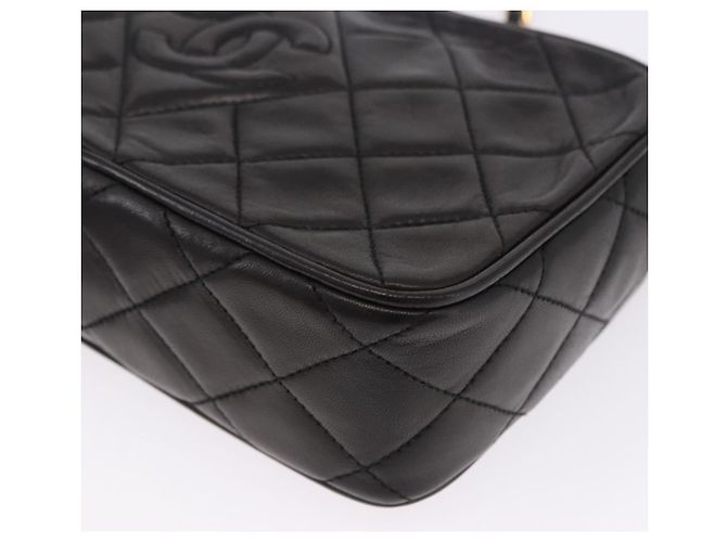Borsa a tracolla CHANEL Matelasse con catena in pelle d'agnello nera e oro CC Auth 200580V Nero D'oro - vista 11