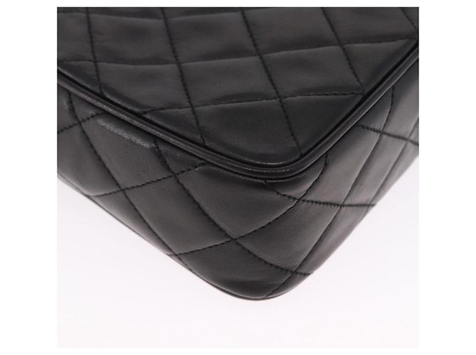 Borsa a tracolla CHANEL Matelasse con catena in pelle d'agnello nera e oro CC Auth 200580V Nero D'oro - vista 12