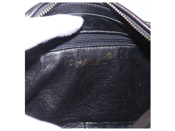Borsa a tracolla CHANEL Matelasse con catena in pelle d'agnello nera e oro CC Auth 200580V Nero D'oro - vista 15