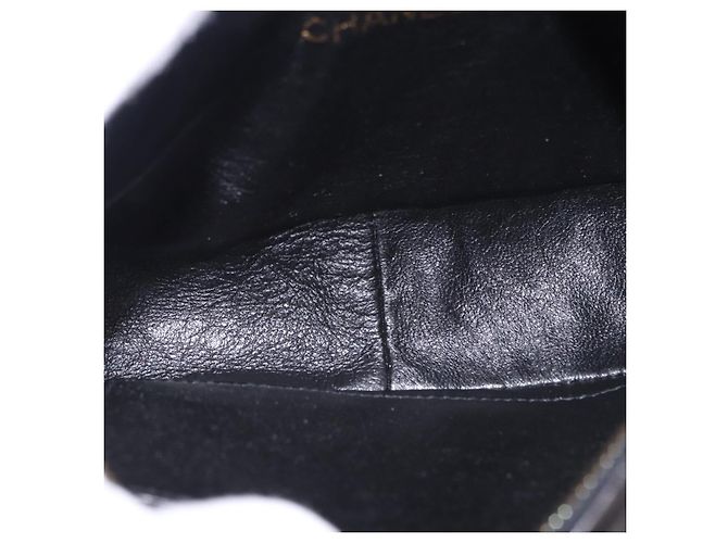 Borsa a tracolla CHANEL Matelasse con catena in pelle d'agnello nera e oro CC Auth 200580V Nero D'oro - vista 16