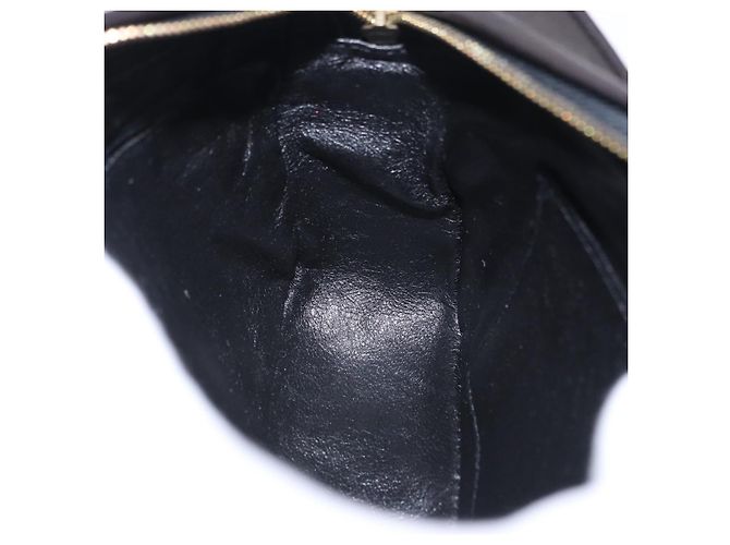 Borsa a tracolla CHANEL Matelasse con catena in pelle d'agnello nera e oro CC Auth 200580V Nero D'oro - vista 17