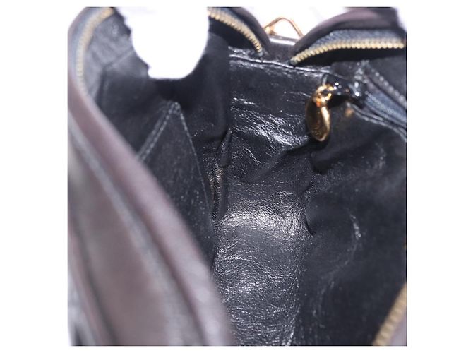 Borsa a tracolla CHANEL Matelasse con catena in pelle d'agnello nera e oro CC Auth 200580V Nero D'oro - vista 18