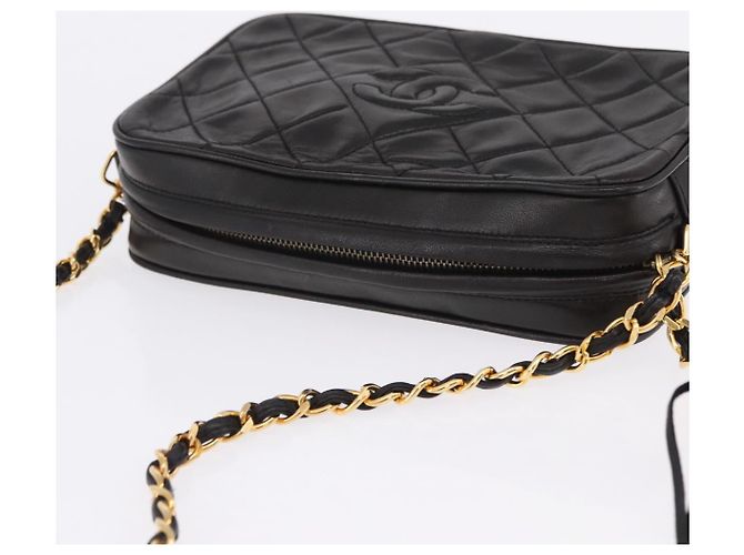 Borsa a tracolla CHANEL Matelasse con catena in pelle d'agnello nera e oro CC Auth 200580V Nero D'oro - vista 6