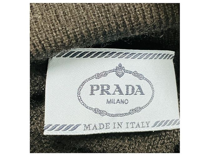 Prada schwarzer Kaschmir-Strick-Poloshirt mit langen Ärmeln - Ansicht 4