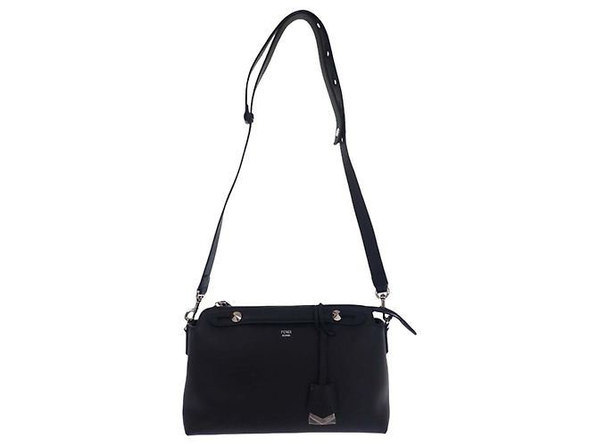 Borsa By The Way Fendi Medium in pelle nera Nero - vista 17