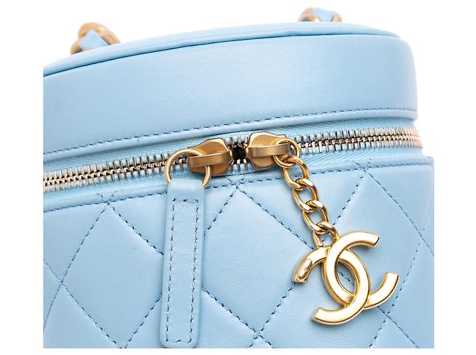Mini Vanity Case Verticale Chanel in Lambskin Matelassé Blue CC - vista 7
