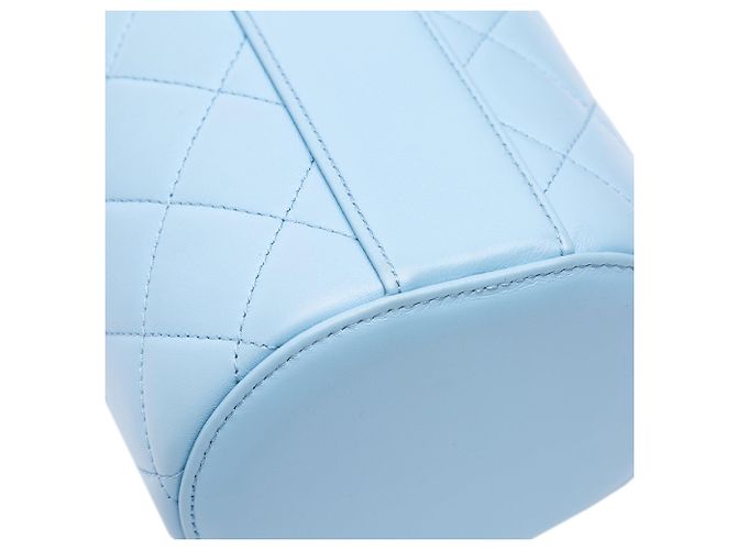 Mini Vanity Case Verticale Chanel in Lambskin Matelassé Blue CC - vista 8