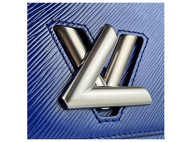 Borsa a tracolla Louis Vuitton Epi Twist PM Blu - vista 9