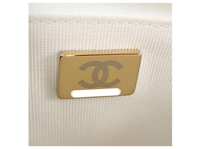 Borsa a tracolla Chanel Classic Caviar Wallet On Chain Bianca Bianco - vista 6