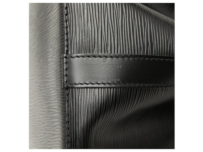 Borsa a secchiello Louis Vuitton Epi Petit Noe Nera Nero - vista 4