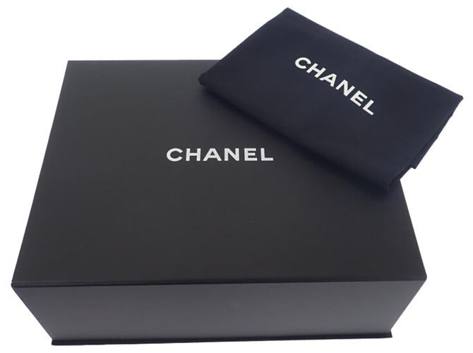 Borsa Satchel Chanel Coconing Single Flap in shearling matelassé Viola Porpora - vista 11
