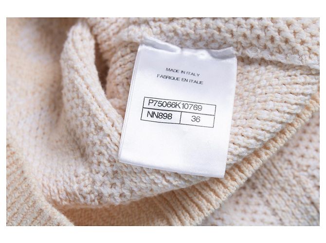 Chanel, Strickpullover mit Kamelie in lachsfarben Orange - Ansicht 6