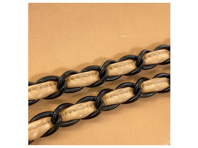 Borsa Tote con catena Chanel in vitello beige - vista 14