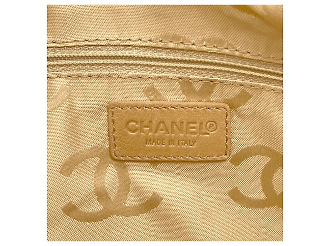 Borsa Tote con catena Chanel in vitello beige - vista 6