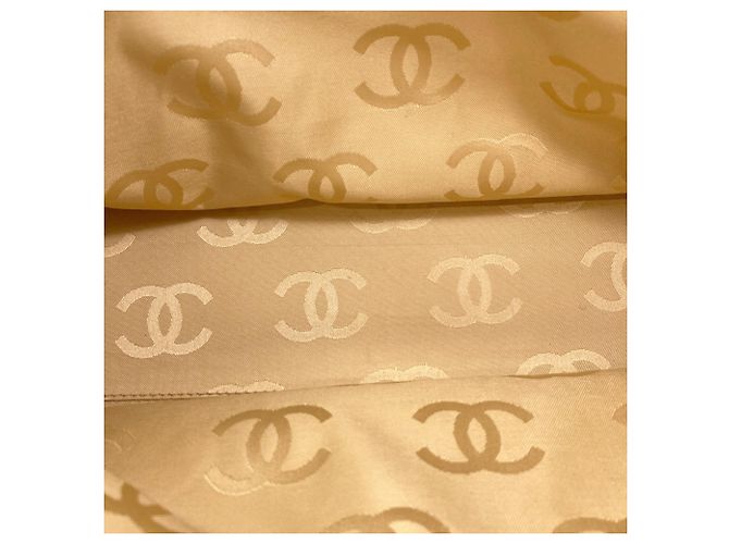 Borsa Tote con catena Chanel in vitello beige - vista 8