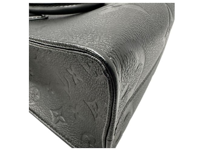 Borsa Louis Vuitton OnTheGo PM Monogram Empreinte Nero - vista 9