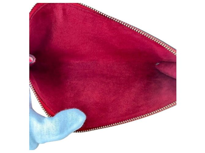 Louis Vuitton Epi Leather Pochette Accessoires Roja - vista 10