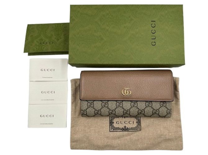 Cartera larga Gucci GG Marmont en piel rosa - vista 2