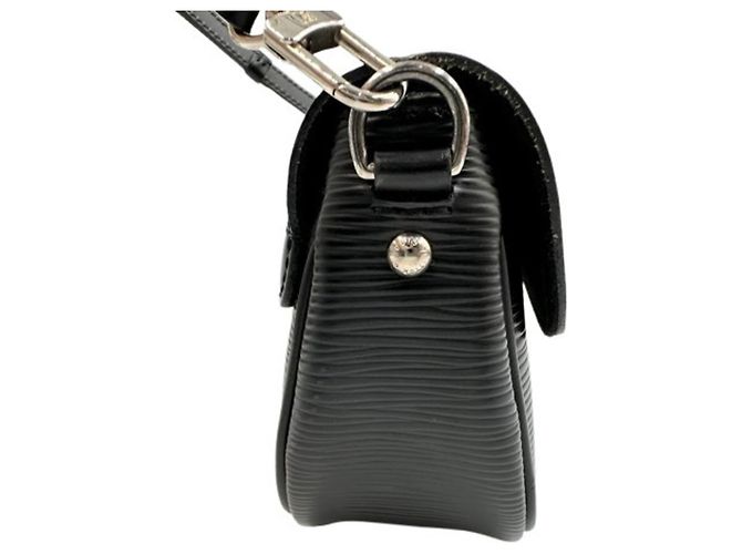 Louis Vuitton Epi Pochette Montaigne in Noir Nero - vista 5