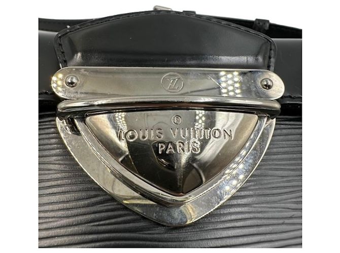 Louis Vuitton Epi Pochette Montaigne in Noir Nero - vista 7