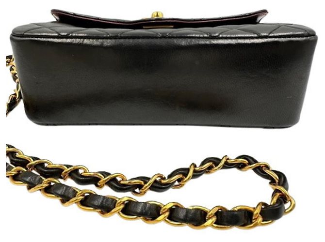 Borsa a tracolla Chanel Matelassé 18 Nero - vista 4