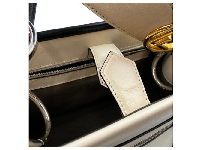 Borsa Fendi Runaway in Beige - vista 9