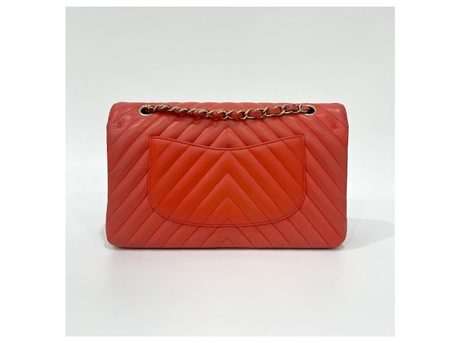 Chanel Classic Double Flap Chevron Lambskin Medium Rosso - vista 2