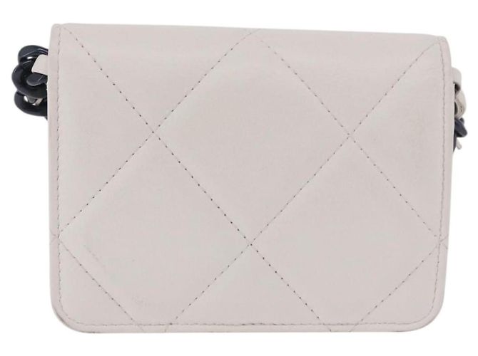 Ceinture Porte-monnaie à rabat Chanel 19 en agneau matelassé Blanc - vue 2