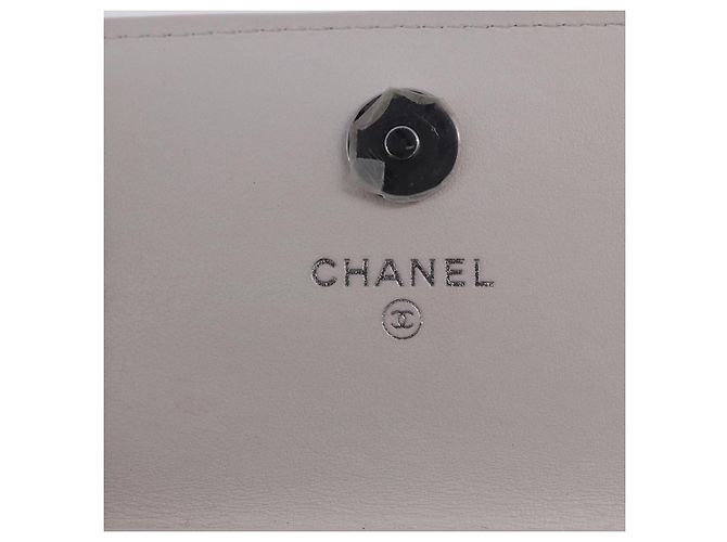 Ceinture Porte-monnaie à rabat Chanel 19 en agneau matelassé Blanc - vue 6