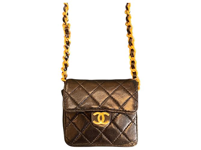 1989 Chanel Micro Quilted Lambskin Single Flap - vue 2