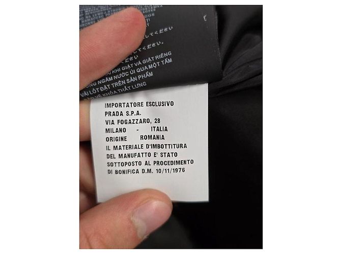 Prada Re-Nylon Schwarze Daunenjacke NWOT IT 36/XXS Gebraucht - Ansicht 5