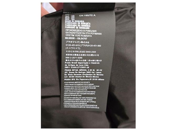 Prada Re-Nylon Schwarze Daunenjacke NWOT IT 36/XXS Gebraucht - Ansicht 9
