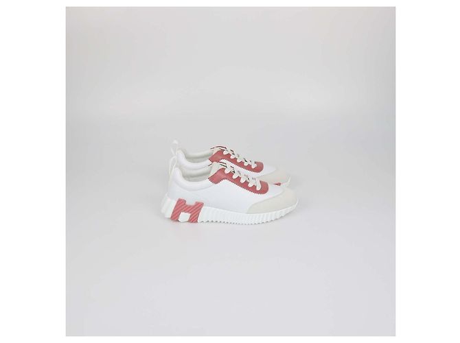 Hermès Sneakers Bouncing in pelle e coccodrillo Blanc / Rose De Venise Hermes Bianco - vista 3