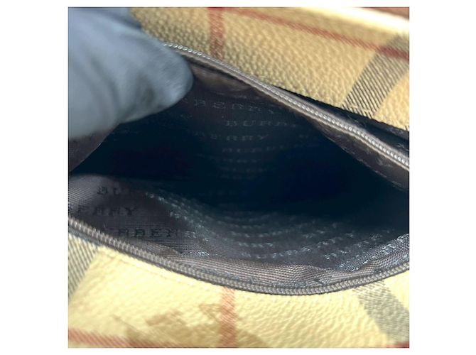 Borsa a mano in pelle Burberry Nova Check Shadow Horse Pattern Marrone Nero Bianco Rosso Beige - vista 10